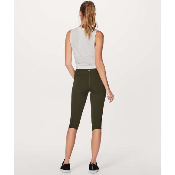 Lululemon Train Times Crop 17" Dark Olive Size 4 NEVER WORN - Picture 3 of 8